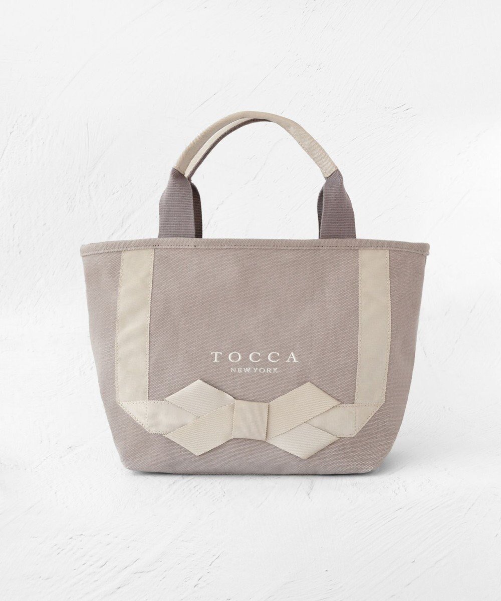 【トッカ/TOCCA】の【選べる2種類のデザイン!】【大人百花掲載】MEMORIES of TOCCA CANVASTOTE キャンバストートバッグ インテリア・キッズ・メンズ・レディースファッション・服の通販 founy(ファニー) 　ファッション　Fashion　レディースファッション　WOMEN　バッグ　Bag　カラフル　Colorful　コレクション　Collection　財布　Wallet　雑誌　Magazine　人気　Popularity　フェミニン　Feminine　ポケット　Pocket　モチーフ　Motif　リボン　Ribbon　冬　Winter　A/W・秋冬　Aw・Autumn/Winter・Fw・Fall-Winter　2024年　2024　ビジネス 仕事 通勤　Business　2024-2025秋冬・A/W　Aw/Autumn/Winter/Fw/Fall/2024-2025　グレージュ系|ID: prp329100003988950 ipo3291000000026773552