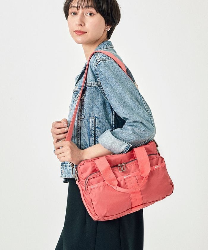 【レスポートサック/LeSportsac】のMETRO CONVERTIBLE/ポップコーラルC インテリア・キッズ・メンズ・レディースファッション・服の通販 founy(ファニー) https://founy.com/ ファッション Fashion レディースファッション WOMEN カメラ Camera 軽量 Lightweight シンプル Simple 財布 Wallet トラベル Travel 定番 Standard 人気 Popularity ハンドバッグ Handbag プリント Print ポケット Pocket マグネット Magnet 無地 Plain Color おすすめ Recommend 旅行 Travel |ID: prp329100003990530 ipo3291000000027288486