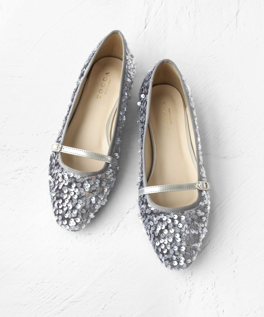 【トッカ/TOCCA】のSPANGLE PUMPS パンプス インテリア・キッズ・メンズ・レディースファッション・服の通販 founy(ファニー) 　ファッション　Fashion　レディースファッション　WOMEN　2024年　2024　2024-2025秋冬・A/W　Aw/Autumn/Winter/Fw/Fall/2024-2025　A/W・秋冬　Aw・Autumn/Winter・Fw・Fall-Winter　S/S・春夏　Ss・Spring/Summer　冬　Winter　おすすめ　Recommend　シューズ　Shoes　スパンコール　Sequins　デニム　Denim　トレンド　Trend　バレエ　Ballet　フェミニン　Feminine　フラット　Flat　ラップ　Wrap　夏　Summer　雑誌　Magazine　シルバー系|ID: prp329100004002738 ipo3291000000026497604