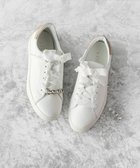 【トッカ/TOCCA】の【新色シルバーカラー登場!】【軽量】BIJOUX SNEAKERS スニーカー 人気、トレンドファッション・服の通販 founy(ファニー) ファッション Fashion レディースファッション WOMEN クッション Cushion シルバー Silver シンプル Simple スニーカー Sneakers リュクス Luxe レース Race ロマンティック Romantic 厚底 Platforms 軽量 Lightweight 雑誌 Magazine thumbnail ベージュ系|ID: prp329100004010944 ipo3291000000028417403