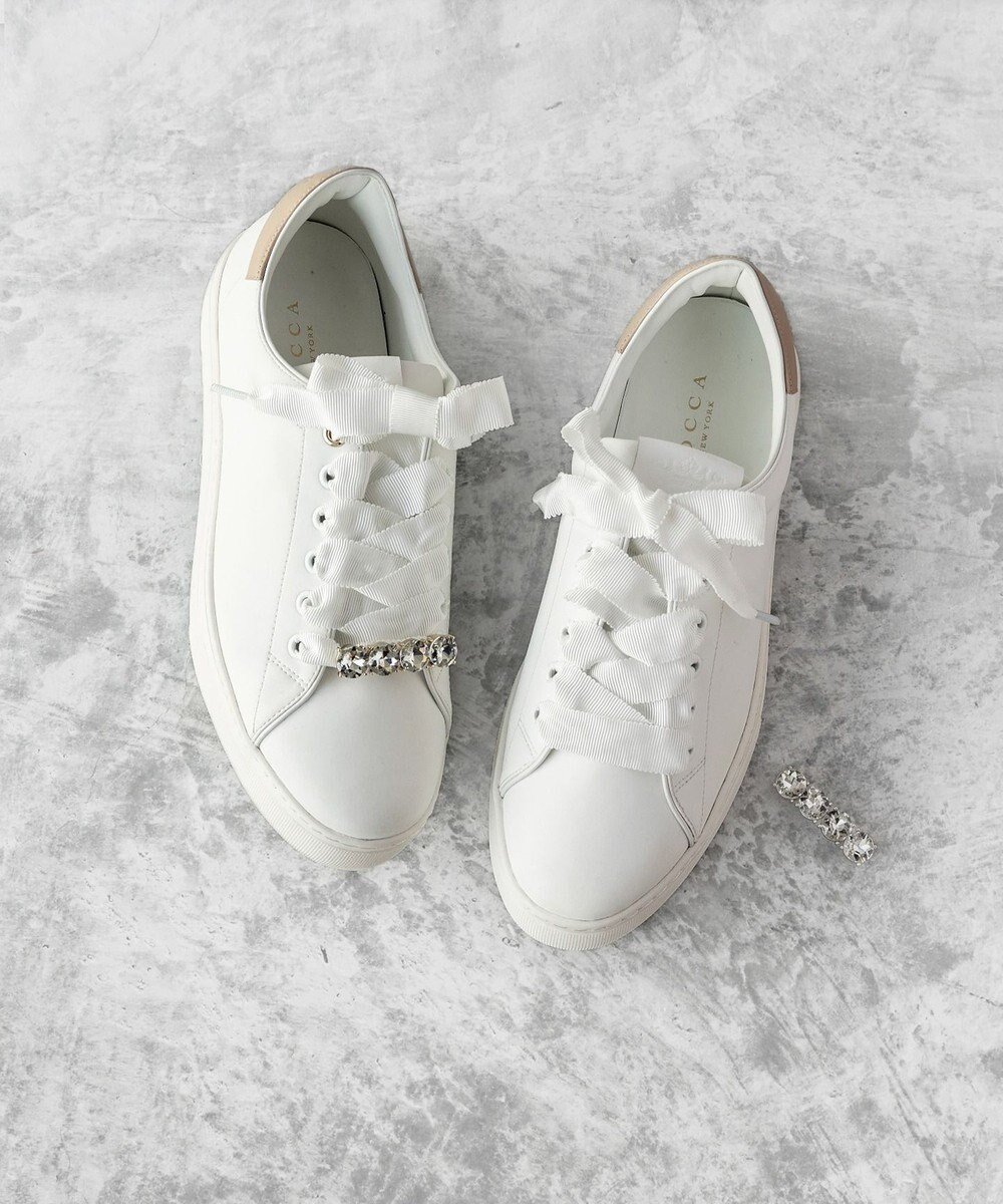 【トッカ/TOCCA】の【新色シルバーカラー登場!】【軽量】BIJOUX SNEAKERS スニーカー インテリア・キッズ・メンズ・レディースファッション・服の通販 founy(ファニー) 　ファッション　Fashion　レディースファッション　WOMEN　クッション　Cushion　シルバー　Silver　シンプル　Simple　スニーカー　Sneakers　リュクス　Luxe　レース　Race　ロマンティック　Romantic　厚底　Platforms　軽量　Lightweight　雑誌　Magazine　ベージュ系|ID: prp329100004010944 ipo3291000000028417403