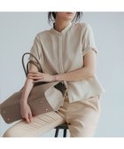 【アイシービー/iCB】の【WEB限定・洗える】 シルキーツイル クロップドシャツ 人気、トレンドファッション・服の通販 founy(ファニー) ファッション Fashion レディースファッション WOMEN トップス・カットソー Tops/Tshirt シャツ/ブラウス Shirts/Blouses 春 Spring 洗える Washable クロップド Cropped スリット Slit ツイル Twill バランス Balance ボトム Bottom 羽織 Haori ヨーク Yoke S/S・春夏 Ss・Spring/Summer 夏 Summer 2024年 2024 2024春夏・S/S Ss,Spring/Summer,2024 エレガント 上品 Elegant thumbnail ベージュ系|ID: prp329100004020339 ipo3291000000028777055