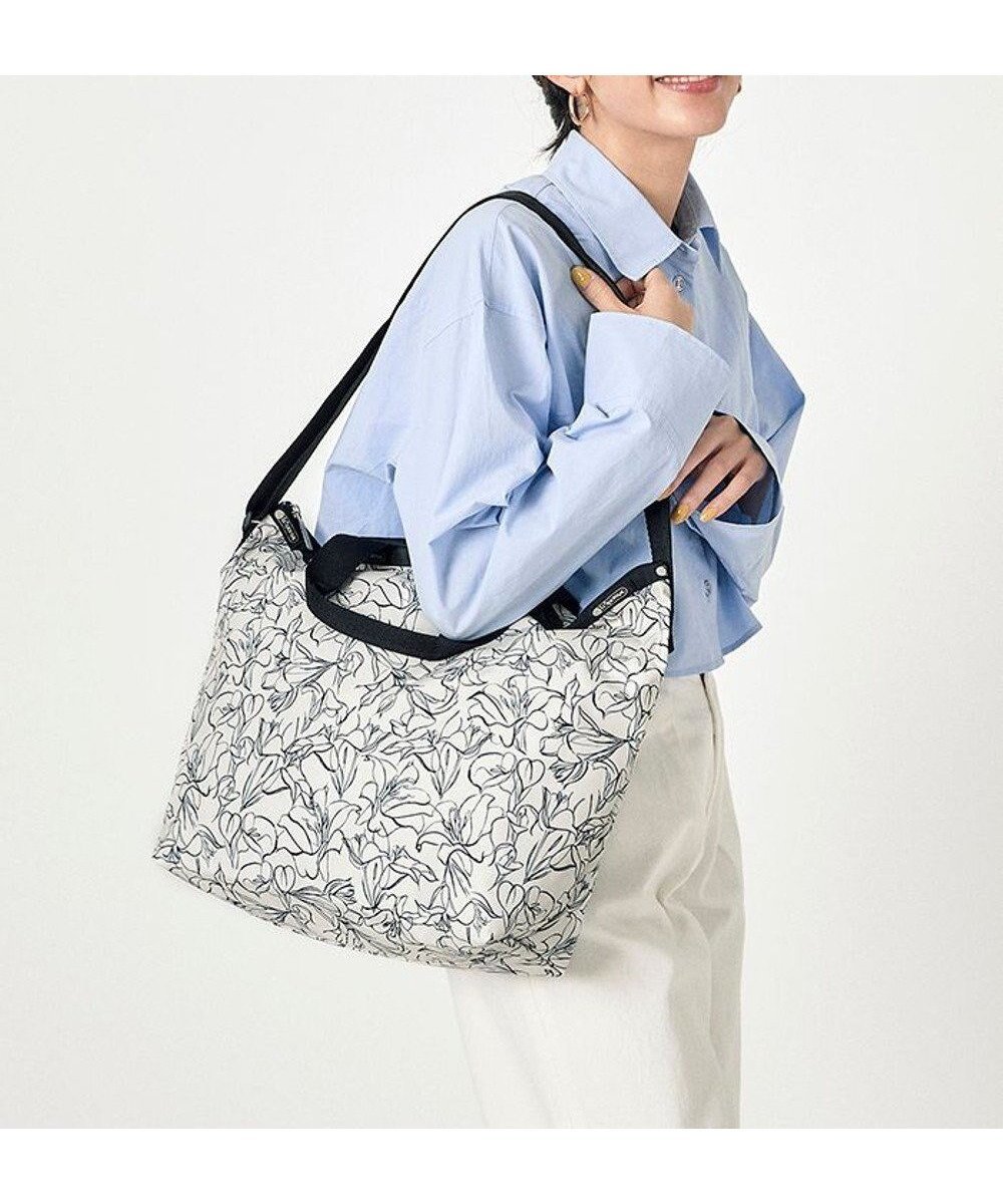 【レスポートサック/LeSportsac】のDELUXE EASY CARRY TOTE/スケッチフローラルアイボリー 人気、トレンドファッション・服の通販 founy(ファニー) 　ファッション　Fashion　レディースファッション　WOMEN　バッグ　Bag　フラワー　Flower　プリント　Print　ポケット　Pocket　エレガント 上品　Elegant　ビジネス 仕事 通勤　Business　 other-1|ID: prp329100004033531 ipo3291000000026814555