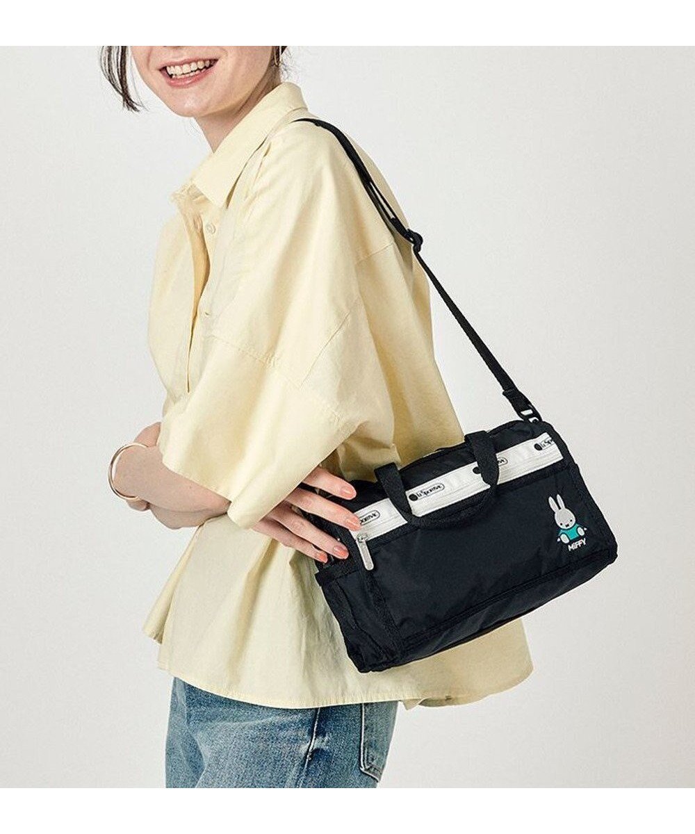 【レスポートサック/LeSportsac】のDELUXE MINI DUFFEL/ミッフィーエンブロイダリーミニダッフル 人気、トレンドファッション・服の通販 founy(ファニー) 　ファッション　Fashion　レディースファッション　WOMEN　アクセサリー　Accessories　キャラクター　Character　軽量　Lightweight　ショルダー　Shoulder　シンプル　Simple　財布　Wallet　人気　Popularity　ハンドバッグ　Handbag　プリント　Print　ボストンバッグ　Boston Bag　ポケット　Pocket　ポシェット　Pochette　モノトーン　Monotone　無地　Plain Color　ワンポイント　One Point　おすすめ　Recommend　旅行　Travel　 other-1|ID: prp329100004033547 ipo3291000000026814622