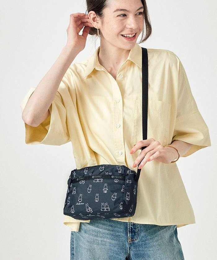 【レスポートサック/LeSportsac】のDANIELLA CROSSBODY/ミッフィーブラックステンシル インテリア・キッズ・メンズ・レディースファッション・服の通販 founy(ファニー) https://founy.com/ ファッション Fashion レディースファッション WOMEN おすすめ Recommend アウトドア Outdoor キャラクター Character コンパクト Compact シンプル Simple ポケット Pocket モノトーン Monotone 旅行 Travel 財布 Wallet |ID: prp329100004033557 ipo3291000000026814668