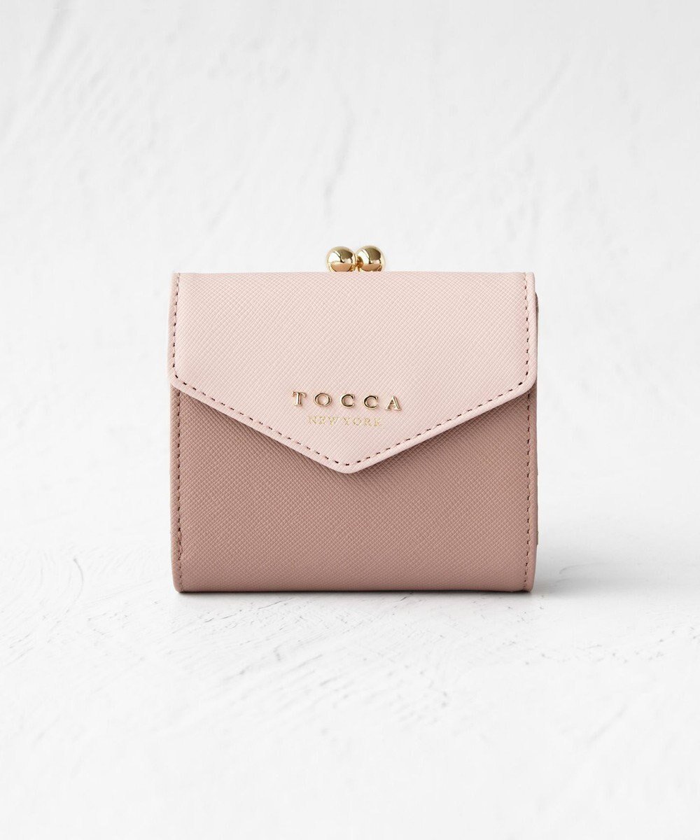 【トッカ/TOCCA】のLETTERA BIFOLD WALLET 財布 インテリア・キッズ・メンズ・レディースファッション・服の通販 founy(ファニー) 　ファッション　Fashion　レディースファッション　WOMEN　財布　Wallets　2024年　2024　2024-2025秋冬・A/W　Aw/Autumn/Winter/Fw/Fall/2024-2025　A/W・秋冬　Aw・Autumn/Winter・Fw・Fall-Winter　冬　Winter　おすすめ　Recommend　ウォレット　Wallet　コンパクト　Compact　シンプル　Simple　フォルム　Form　フラップ　Flap　ブロック　Block　ポケット　Pocket　メタル　Metal　モダン　Modern　モチーフ　Motif　リュクス　Luxe　財布　Wallet　ピンク系|ID: prp329100004033611 ipo3291000000026814931