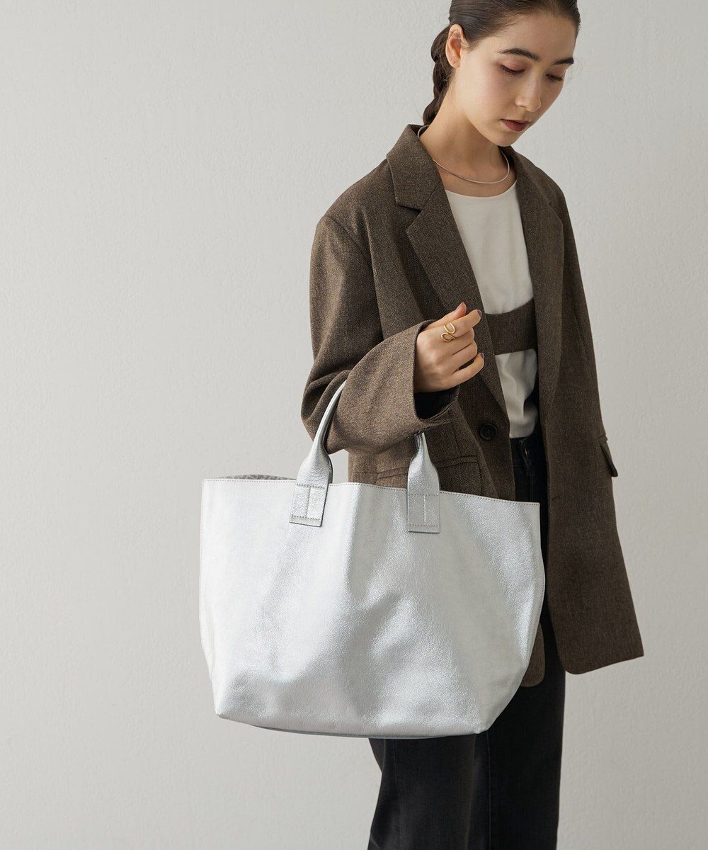 【イアクッチ/IACUCCI】の《TIME SALE》オペラ LAMINATO/INSTAMP 人気、トレンドファッション・服の通販 founy(ファニー) 　ファッション　Fashion　レディースファッション　WOMEN　バッグ　Bag　春　Spring　コレクション　Collection　軽量　Lightweight　シルバー　Silver　シンプル　Simple　フォルム　Form　プリント　Print　再入荷　Restock/Back In Stock/Re Arrival　S/S・春夏　Ss・Spring/Summer　おすすめ　Recommend　夏　Summer　2024年　2024　エレガント 上品　Elegant　ビジネス 仕事 通勤　Business　2024-2025秋冬・A/W　Aw/Autumn/Winter/Fw/Fall/2024-2025　 other-1|ID: prp329100004042089 ipo3291000000029181480