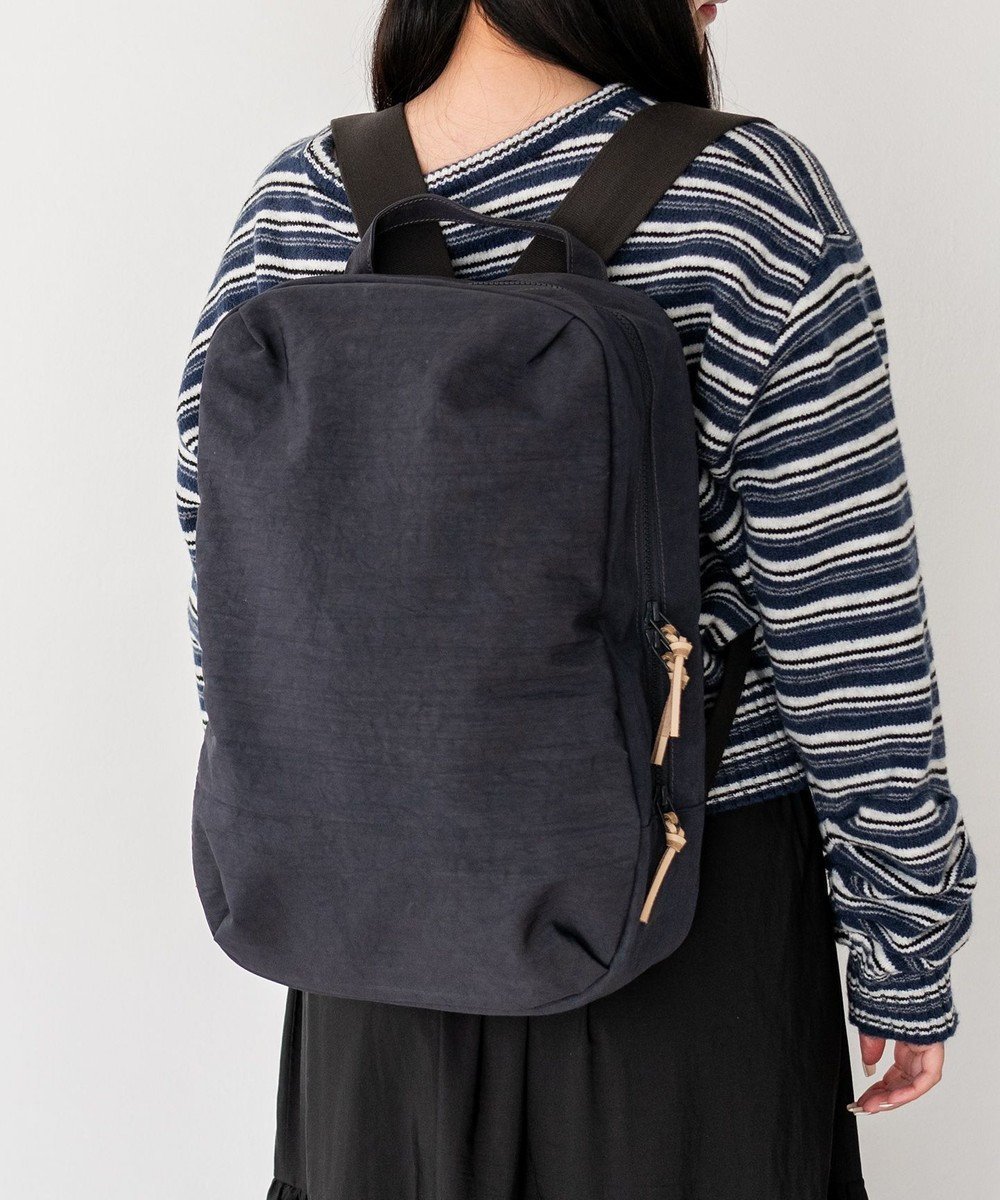 【ニジュウ カノウ/NIZYU KANO】のFUKUI SIWAナイロンリュック Mサイズ インテリア・キッズ・メンズ・レディースファッション・服の通販 founy(ファニー) ファッション Fashion レディースファッション Fashion for Women バッグ Bags コラボ Collaboration, Collab シンプル Simple, Minimal スマート Smart, Elegant 定番 Standard, Basic Item ポケット Pocket, Pocket Detail メッシュ Mesh, Net Fabric リュック Backpack, Rucksack 旅行 Travel ビジネス 仕事 通勤 Business / Work / Commuting ダークグレー|ID: prp329100004052738 ipo3291000000034246442