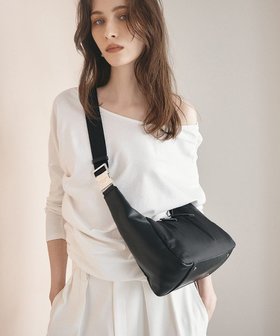 【トプカピ/TOPKAPI】のスムースレザー コンビ 2way ショルダー バッグ 人気、トレンドファッション・服の通販 founy(ファニー) ファッション Fashion レディースファッション WOMEN バッグ Bag コンビ Combination サテン Satin ショルダー Shoulder |ID:prp329100004068768