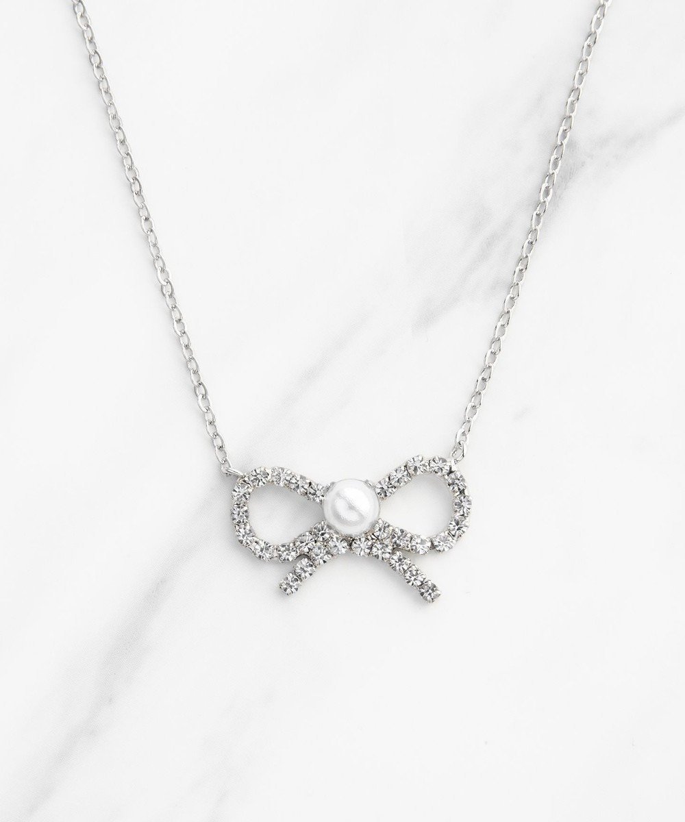 【トッカ/TOCCA】のGLITTER RIBBIN NECKLACE ネックレス 人気、トレンドファッション・服の通販 founy(ファニー) 　ファッション　Fashion　レディースファッション　WOMEN　ジュエリー　Jewelry　ネックレス　Necklaces　アクセサリー　Accessories　アシンメトリー　Asymmetry　イヤリング　Earrings　ストーン　Stone　トレンド　Trend　ネックレス　Necklace　パール　Pearl　ビジュー　Bijou　フォルム　Form　モダン　Modern　モチーフ　Motif　リボン　Ribbon　冬　Winter　A/W・秋冬　Aw・Autumn/Winter・Fw・Fall-Winter　おすすめ　Recommend　2024年　2024　エレガント 上品　Elegant　ギフト プレゼント　Gift Present　2024-2025秋冬・A/W　Aw/Autumn/Winter/Fw/Fall/2024-2025　 other-1|ID: prp329100004068770 ipo3291000000027432702