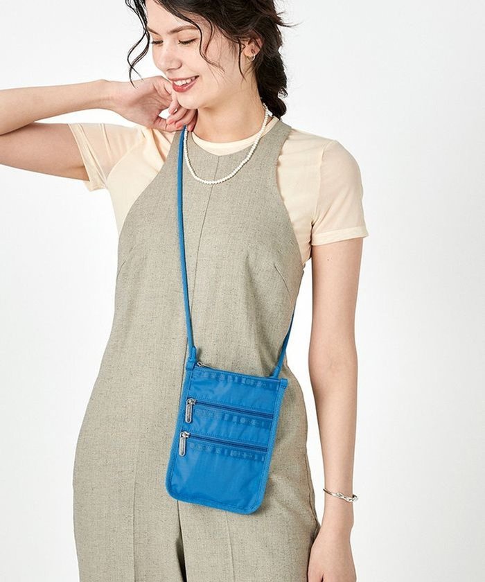 【レスポートサック/LeSportsac】のCROSSBODY PHONE BAG/ヴィヴィッドブルー インテリア・キッズ・メンズ・レディースファッション・服の通販 founy(ファニー) https://founy.com/ ファッション Fashion レディースファッション WOMEN 軽量 Lightweight ショルダー Shoulder シンプル Simple スマホ Smartphone スマート Smart プリント Print ポケット Pocket ポシェット Pochette 無地 Plain Color NEW・新作・新着・新入荷 New Arrivals おすすめ Recommend |ID: prp329100004077858 ipo3291000000027544041