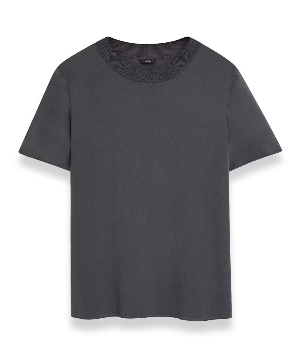 【ジョゼフ/JOSEPH】のクレープ ド ソワ クルーネックTシャツ 人気、トレンドファッション・服の通販 founy(ファニー) 　ファッション　Fashion　レディースファッション　WOMEN　トップス・カットソー　Tops/Tshirt　シャツ/ブラウス　Shirts/Blouses　ロング / Tシャツ　T-Shirts　カットソー　Cut and Sewn　A/W・秋冬　Aw・Autumn/Winter・Fw・Fall-Winter　カットソー　Cut And Sew　シルク　Silk　ストレート　Straight　ドレープ　Drape　フィット　Fit　半袖　Short Sleeve　定番　Standard　軽量　Lightweight　 other-1|ID: prp329100004077905 ipo3291000000027544270