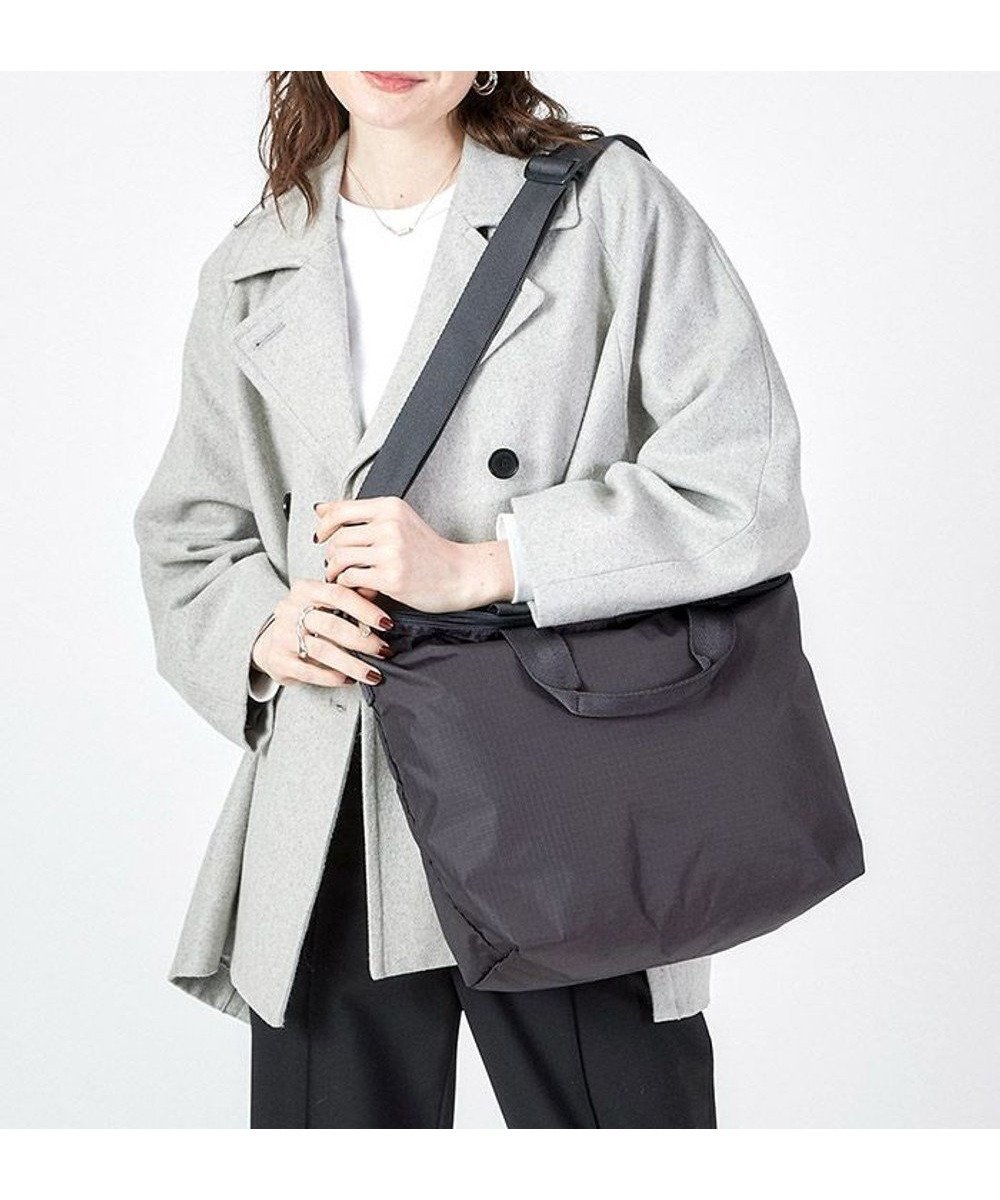 【レスポートサック/LeSportsac】のDELUXE EASY CARRY TOTE/サンダー 人気、トレンドファッション・服の通販 founy(ファニー) 　ファッション　Fashion　レディースファッション　WOMEN　バッグ　Bag　アウトドア　Outdoor　シンプル　Simple　プリント　Print　ポケット　Pocket　無地　Plain Color　おすすめ　Recommend　旅行　Travel　エレガント 上品　Elegant　ビジネス 仕事 通勤　Business　 other-1|ID: prp329100004078106 ipo3291000000029396462