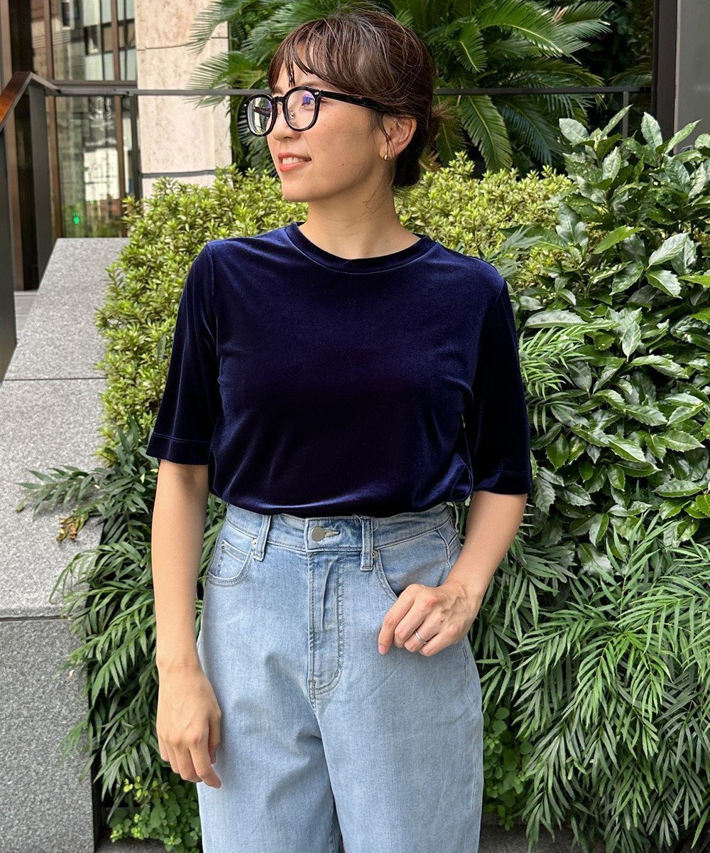 【アンフィーロ 自由区/UNFILO】の【接触冷感/UVカット】ストレッチ ベロアTシャツ インテリア・キッズ・メンズ・レディースファッション・服の通販 founy(ファニー) 　ファッション　Fashion　レディースファッション　WOMEN　トップス・カットソー　Tops/Tshirt　シャツ/ブラウス　Shirts/Blouses　ロング / Tシャツ　T-Shirts　カットソー　Cut and Sewn　ベロア　Velour　カットソー　Cut And Sew　シンプル　Simple　ストレッチ　Stretch　雑誌　Magazine　ベロア　Velor　ベーシック　Basic　A/W・秋冬　Aw・Autumn/Winter・Fw・Fall-Winter　夏　Summer　エレガント 上品　Elegant　ネイビー|ID: prp329100004078205 ipo3291000000031038220