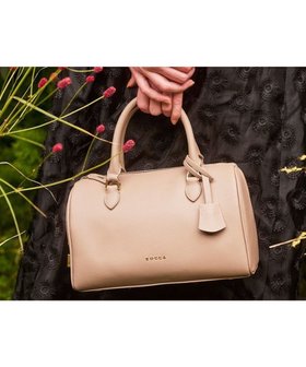 【トッカ/TOCCA】のT-ECLAIR LEATHERBAG ボストンバッグ 人気、トレンドファッション・服の通販 founy(ファニー) ファッション Fashion レディースファッション WOMEN バッグ Bag エレガント 上品 Elegant クラウン Crown コンパクト Compact スマホ Smartphone 財布 Wallet チャーム Charm トレンド Trend フォルム Form ボストン Boston ボストンバッグ Boston Bag ポケット Pocket モダン Modern リュクス Luxe 冬 Winter A/W・秋冬 Aw・Autumn/Winter・Fw・Fall-Winter 2024年 2024 ビジネス 仕事 通勤 Business 2024-2025秋冬・A/W Aw/Autumn/Winter/Fw/Fall/2024-2025 |ID:prp329100004082277