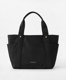 【トッカ/TOCCA】 【A4サイズ対応】NEW AVENUE NYLONBAG ナイロンバッグ人気、トレンドファッション・服の通販 founy(ファニー) ファッション Fashion レディースファッション Fashion for Women バッグ Bags シンプル Simple, Minimal ジップ Zip, Zipper 財布 Wallet, Purse ポケット Pocket, Pocket Detail メタル Metal, Metal Parts A/W・秋冬 Autumn/Winter 冬 Winter / This Winter 2024年 2024 ビジネス 仕事 通勤 Business / Work / Commuting 2024-2025秋冬・A/W Autumn/Winter 2024–25 AW24–25 |ID:prp329100004082282
