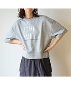 【アンフィーロ 自由区/UNFILO】の【吸水速乾/UVケア】ハーフスリーブ ロゴSWEAT 人気、トレンドファッション・服の通販 founy(ファニー) ファッション Fashion レディースファッション WOMEN トップス・カットソー Tops/Tshirt シャツ/ブラウス Shirts/Blouses パーカ Sweats ロング / Tシャツ T-Shirts スウェット Sweat カットソー Cut and Sewn 春 Spring カットソー Cut And Sew クロップド Cropped 吸水 Water Absorption ショルダー Shoulder スリーブ Sleeve タンブラー Tumbler ドロップ Drop ハーフ Half フロント Front プリント Print リラックス Relax S/S・春夏 Ss・Spring/Summer 夏 Summer thumbnail グレー|ID: prp329100004086509 ipo3291000000027656289