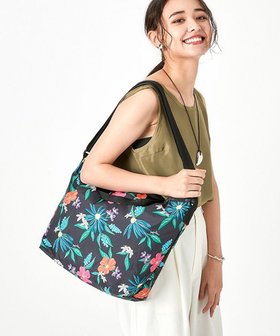 【レスポートサック/LeSportsac】のDELUXE EASY CARRY TOTE/ワイルドフラワーウォーターカラー 人気、トレンドファッション・服の通販 founy(ファニー) ファッション Fashion レディースファッション WOMEN バッグ Bag ウォーター Water フラワー Flower プリント Print ポケット Pocket ビジネス 仕事 通勤 Business |ID:prp329100004094013