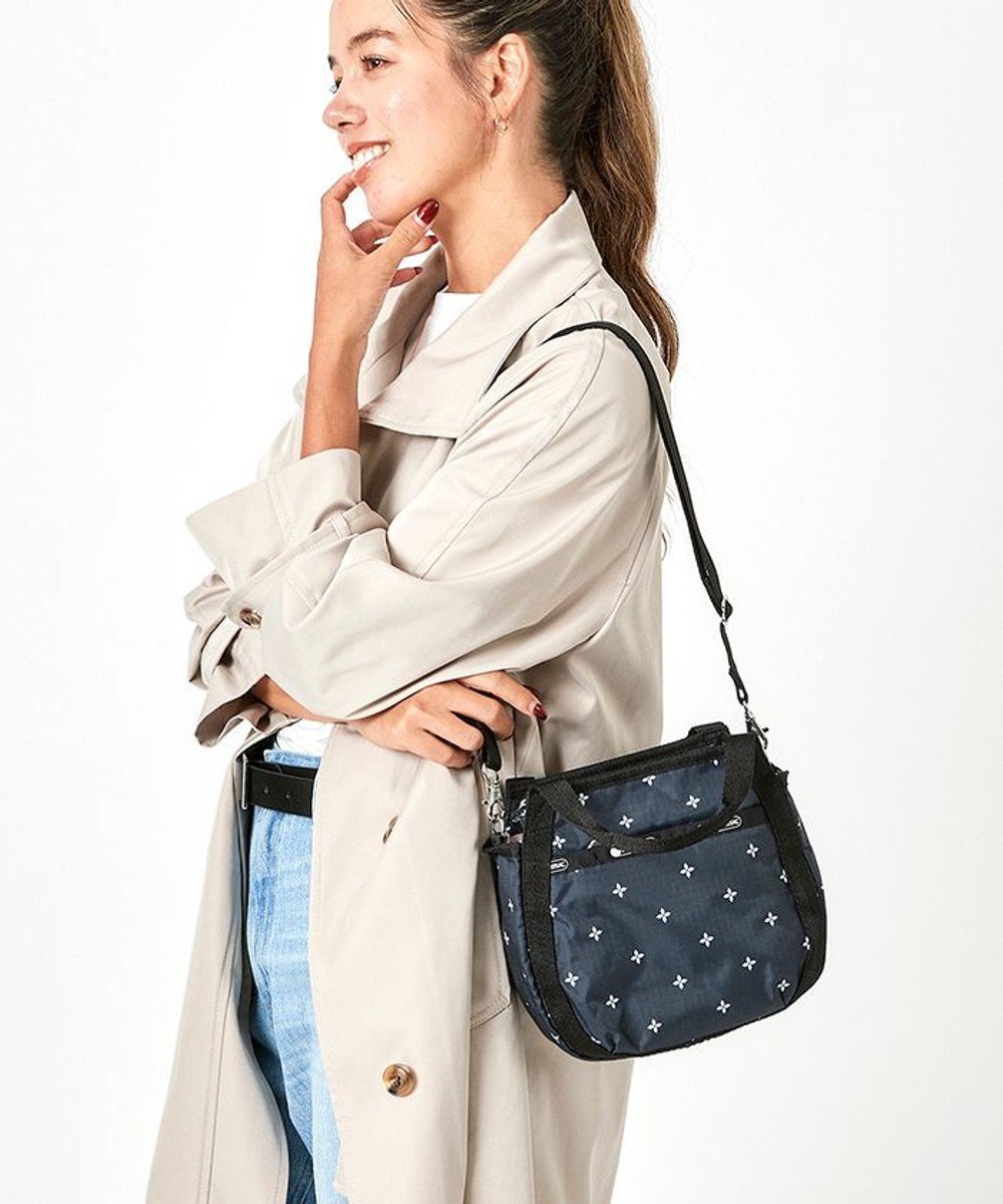 【レスポートサック/LeSportsac】のSMALL JENNI/ディツィーダイヤモンド 人気、トレンドファッション・服の通販 founy(ファニー) 　ファッション　Fashion　レディースファッション　WOMEN　ショルダー　Shoulder　ハンドバック　Handbag　ポケット　Pocket　ポーチ　Pouch　モチーフ　Motif　モノトーン　Monotone　エレガント 上品　Elegant　財布　Wallet　 other-1|ID: prp329100004094050 ipo3291000000027747792