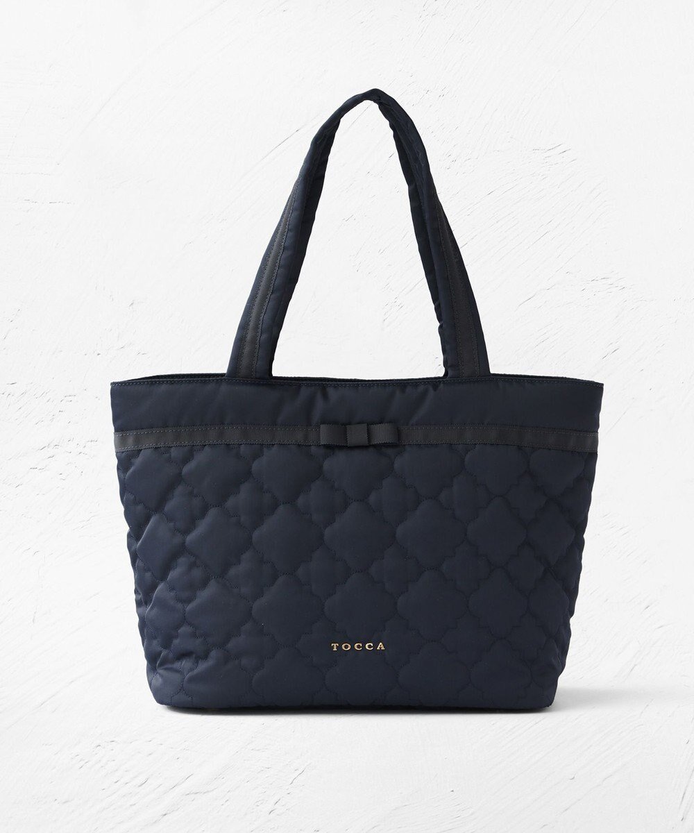 【トッカ/TOCCA】の【A4サイズ対応・撥水】CHECKER CLOVER QUILTBAG キルトバッグ 人気、トレンドファッション・服の通販 founy(ファニー) 　ファッション　Fashion　レディースファッション　WOMEN　バッグ　Bag　キルト　Quilt　シンプル　Simple　セレモニー　Ceremony　ポケット　Pocket　マグネット　Magnet　モダン　Modern　モチーフ　Motif　財布　Wallet　ビジネス 仕事 通勤　Business　 other-1|ID: prp329100004100655 ipo3291000000031715851