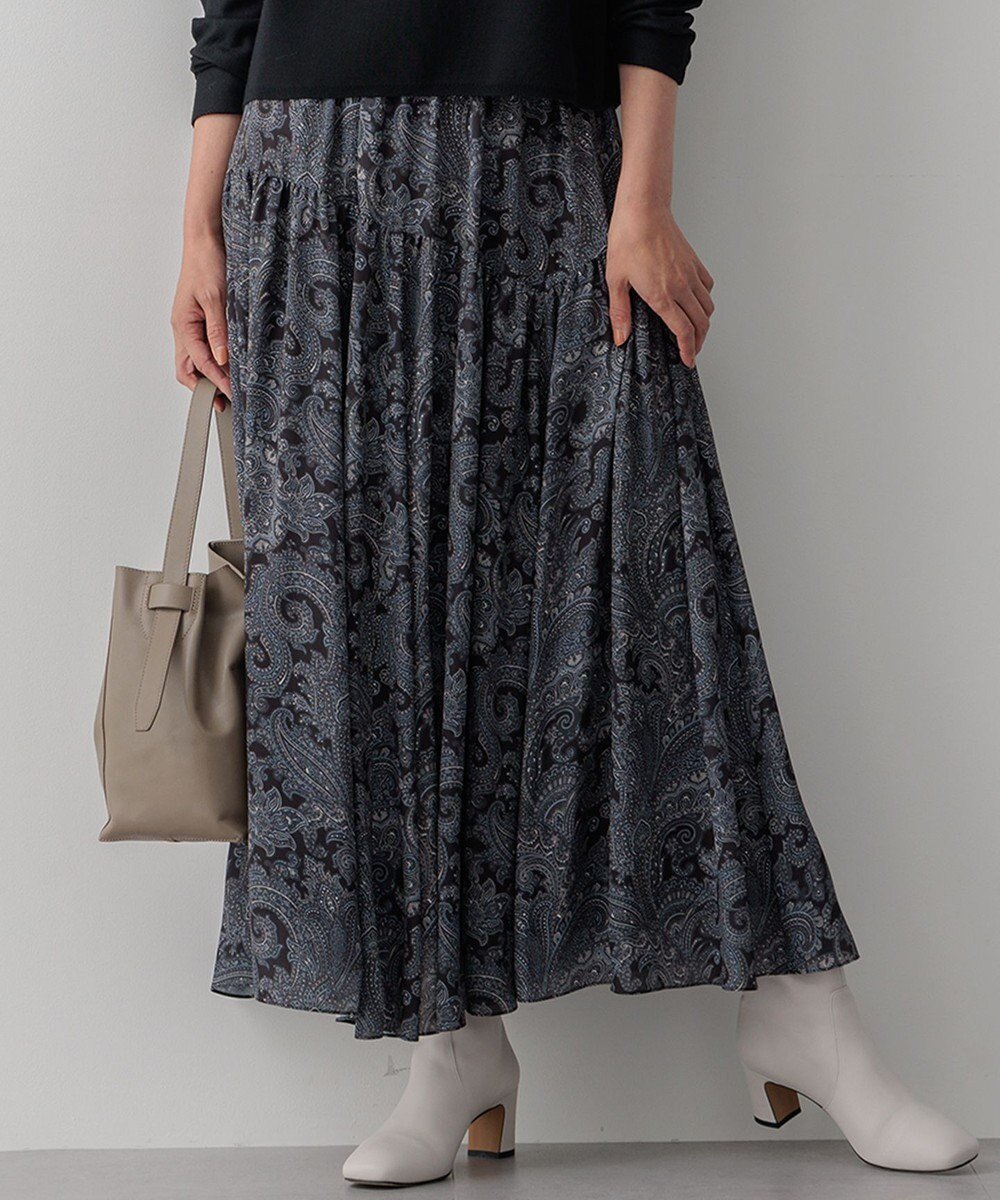 【23区/NIJYUSANKU】のRatti ペイズリープリント ティアード スカート インテリア・キッズ・メンズ・レディースファッション・服の通販 founy(ファニー) 　ファッション　Fashion　レディースファッション　WOMEN　スカート　Skirt　ティアードスカート　Tiered Skirts　イタリア　Italy　エレガント 上品　Elegant　オリエンタル　Oriental　ギャザー　Gather　グラデーション　Gradation　ジャカード　Jacquard　ジョーゼット　Georgette　ティアード　Tiered　トレンド　Trend　パターン　Pattern　プリント　Print　ペイズリー　Paisley　モダン　Modern　モチーフ　Motif　冬　Winter　A/W・秋冬　Aw・Autumn/Winter・Fw・Fall-Winter　再入荷　Restock/Back In Stock/Re Arrival　2024年　2024　2024-2025秋冬・A/W　Aw/Autumn/Winter/Fw/Fall/2024-2025　グレー系|ID: prp329100004111962 ipo3291000000029642414