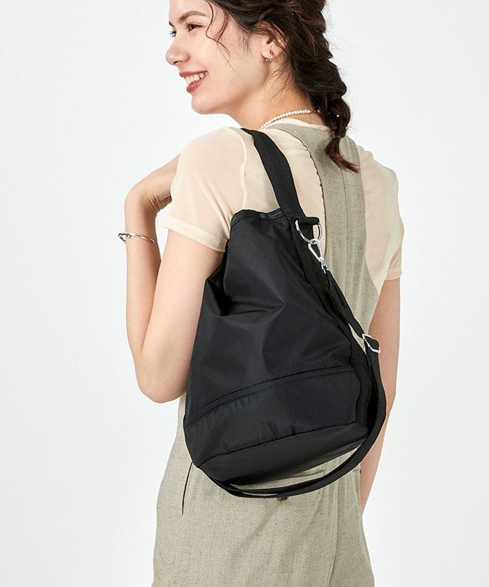 【レスポートサック/LeSportsac】のCONVERTIBLE BUCKET BAG/リサイクルドブラックJP 人気、トレンドファッション・服の通販 founy(ファニー) 　ファッション　Fashion　レディースファッション　WOMEN　軽量　Lightweight　ショルダー　Shoulder　シンプル　Simple　トラベル　Travel　手帳　Pocket Book　人気　Popularity　バケツ　Bucket　プリント　Print　ポケット　Pocket　マグネット　Magnet　無地　Plain Color　おすすめ　Recommend　旅行　Travel　ビジネス 仕事 通勤　Business　 other-1|ID: prp329100004112052 ipo3291000000028001970