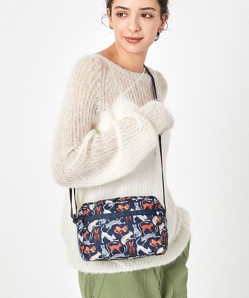 【レスポートサック/LeSportsac】のDANIELLA CROSSBODY/キュリアスキャッツ 人気、トレンドファッション・服の通販 founy(ファニー) 　ファッション　Fashion　レディースファッション　WOMEN　おすすめ　Recommend　アウトドア　Outdoor　コンパクト　Compact　ポケット　Pocket　旅行　Travel　猫　Cat　財布　Wallet　 other-1|ID: prp329100004113143 ipo3291000000028463167