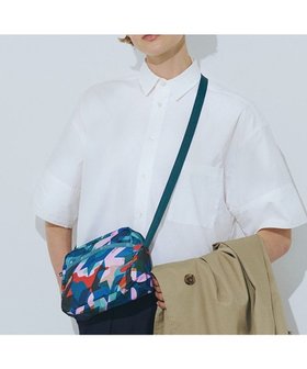 【レスポートサック/LeSportsac】のDANIELLA CROSSBODY/カモハウンズトゥース 人気、トレンドファッション・服の通販 founy(ファニー) ファッション Fashion レディースファッション WOMEN おすすめ Recommend アウトドア Outdoor カモフラージュ Camouflage カラフル Colorful コンパクト Compact スタンダード Standard ポケット Pocket 旅行 Travel 財布 Wallet |ID:prp329100004113144