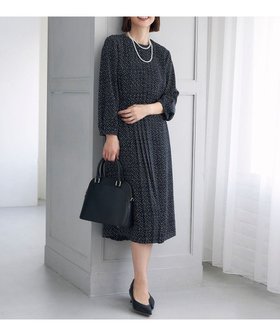 【自由区/JIYU-KU】の【洗える】ライトサテン ワンピース 人気、トレンドファッション・服の通販 founy(ファニー) ファッション Fashion レディースファッション Fashion for Women ワンピース Dresses おすすめ Recommended / Our Picks サテン Satin, Glossy Fabric ストレッチ Stretch, Stretchy Fabric セレモニー Ceremony ドット Polka Dot, Dot Pattern ドレープ Drape, Draping Fabric フロント Front, Front Design プリーツ Pleats, Pleated 夏 Summer S/S・春夏 SS, Spring/Summer, Warm Season 洗える Machine Washable 無地 Plain, Solid Color A/W・秋冬 Autumn/Winter ビジネス 仕事 通勤 Business / Work / Commuting |ID:prp329100004113174