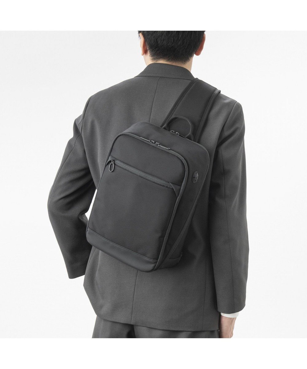 【エース バッグズ アンド ラゲッジ/ACE BAGS & LUGGAGE / MEN】のace. バフェクト ショルダーバッグ 11.0インチタブレット収納可能 B5サイズ 11.1inchタブレット収納PC収納 12L 17621 エース 人気、トレンドファッション・服の通販 founy(ファニー) 　ファッション　Fashion　メンズファッション　MEN　バッグ　Bag/Men　キーホルダー　Key Ring　クッション　Cushion　コーティング　Coating　フロント　Front　ポケット　Pocket　メッシュ　Mesh　メンズ　Mens　モバイル　Mobile　おすすめ　Recommend　ビジネス 仕事 通勤　Business　 other-1|ID: prp329100004118766 ipo3291000000028072888