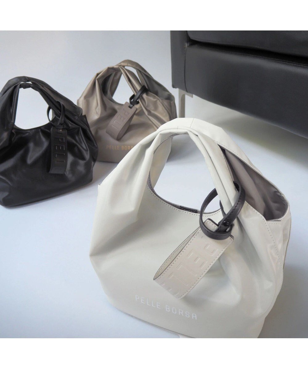 【ペレボルサ/PELLE BORSA】の手提げバッグ Cheers 4697 人気、トレンドファッション・服の通販 founy(ファニー) 　ファッション　Fashion　レディースファッション　WOMEN　コンパクト　Compact　抗菌　Antibacterial　軽量　Lightweight　財布　Wallet　ハンドバッグ　Handbag　フォルム　Form　フロント　Front　プリント　Print　ポケット　Pocket　ポーチ　Pouch　マグネット　Magnet　ループ　Loop　NEW・新作・新着・新入荷　New Arrivals　おすすめ　Recommend　エレガント 上品　Elegant　 other-1|ID: prp329100004118817 ipo3291000000028463129