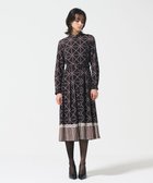 【グレース コンチネンタル/GRACE CONTINENTAL】のチェーンベルトプリントワンピース 人気、トレンドファッション・服の通販 founy(ファニー) ファッション Fashion レディースファッション WOMEN ワンピース Dress ベルト Belts クラシック Classic スカーフ Scarf パターン Pattern フォーマル Formal プリント Print A/W・秋冬 Aw・Autumn/Winter・Fw・Fall-Winter S/S・春夏 Ss・Spring/Summer おすすめ Recommend 夏 Summer thumbnail ブラック|ID: prp329100004118986 ipo3291000000028081402