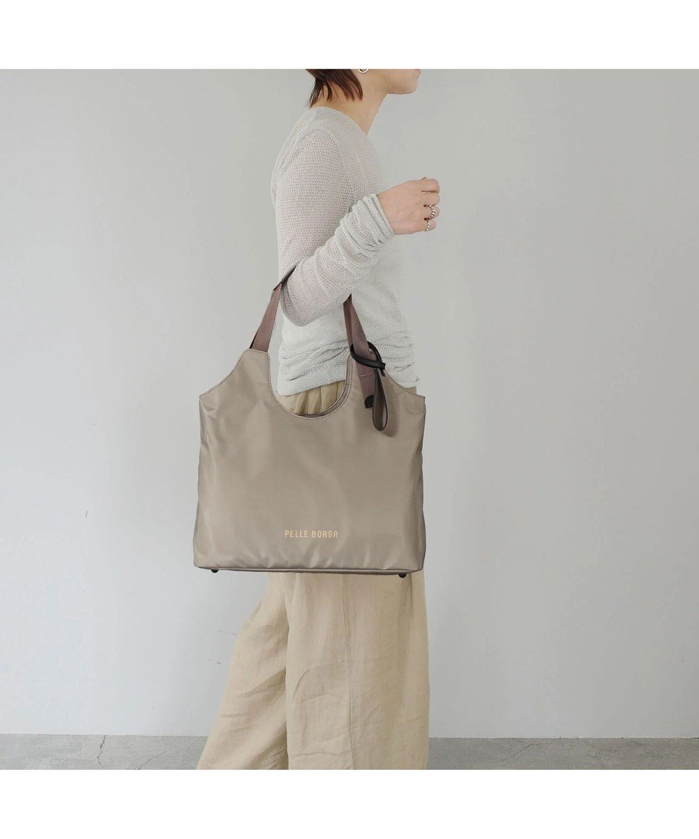 【ペレボルサ/PELLE BORSA】のA4トート Cheers チアーズ 4699 インテリア・キッズ・メンズ・レディースファッション・服の通販 founy(ファニー) 　ファッション　Fashion　レディースファッション　WOMEN　バッグ　Bag　キーホルダー　Key Ring　抗菌　Antibacterial　財布　Wallet　ダメージ　Damage　フィット　Fit　ポケット　Pocket　ポーチ　Pouch　ループ　Loop　おすすめ　Recommend　エレガント 上品　Elegant　ビジネス 仕事 通勤　Business　トープ|ID: prp329100004119864 ipo3291000000028175887