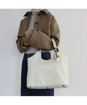 【ペレボルサ/PELLE BORSA】のA4トート Cheers チアーズ 4699 人気、トレンドファッション・服の通販 founy(ファニー) ファッション Fashion レディースファッション WOMEN バッグ Bag キーホルダー Key Ring 抗菌 Antibacterial 財布 Wallet ダメージ Damage フィット Fit ポケット Pocket ポーチ Pouch ループ Loop NEW・新作・新着・新入荷 New Arrivals おすすめ Recommend エレガント 上品 Elegant ビジネス 仕事 通勤 Business |ID:prp329100004119864