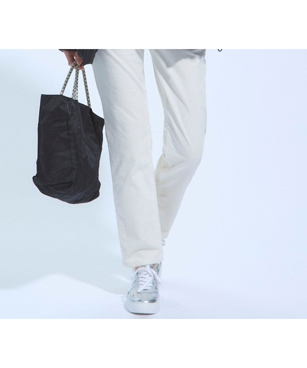 【23区/NIJYUSANKU】の【洗える】23区DENIM ベルベットストレッチ ボーイズ テーパードパンツ インテリア・キッズ・メンズ・レディースファッション・服の通販 founy(ファニー) 　ファッション　Fashion　レディースファッション　Fashion for Women　パンツ　Pants & Trousers　洗える　Machine Washable　シルク　Silk, 100% Silk　スタイリッシュ　Stylish, Fashionable　ストレッチ　Stretch, Stretchy Fabric　スーピマ　Supima, Premium Cotton　定番　Standard, Basic Item　フィット　Fit, Slim Fit　ベルベット　Velvet, Velvety　ボーイズ　Boyish, Boy Style　ワイド　Wide, Wide Fit　A/W・秋冬　Autumn/Winter　冬　Winter / This Winter　再入荷　Restock / Back in Stock　2024年　2024　2024-2025秋冬・A/W　Autumn/Winter 2024–25 AW24–25　ホワイト系|ID: prp329100004136094 ipo3291000000032405987