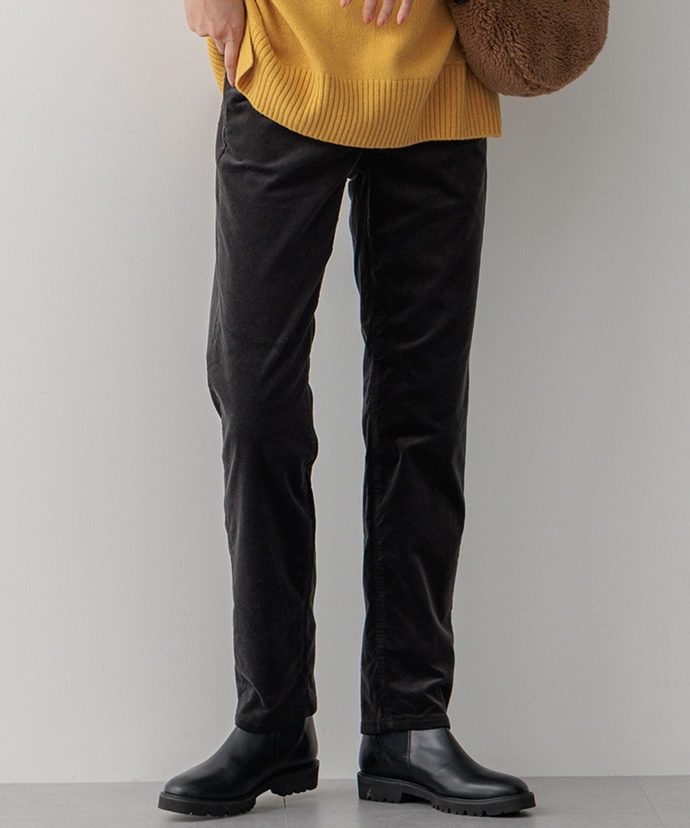 【23区/NIJYUSANKU】の【洗える】23区DENIM ベルベットストレッチ ボーイズ テーパードパンツ インテリア・キッズ・メンズ・レディースファッション・服の通販 founy(ファニー) 　ファッション　Fashion　レディースファッション　Fashion for Women　パンツ　Pants & Trousers　洗える　Machine Washable　シルク　Silk, 100% Silk　スタイリッシュ　Stylish, Fashionable　ストレッチ　Stretch, Stretchy Fabric　スーピマ　Supima, Premium Cotton　定番　Standard, Basic Item　フィット　Fit, Slim Fit　ベルベット　Velvet, Velvety　ボーイズ　Boyish, Boy Style　ワイド　Wide, Wide Fit　A/W・秋冬　Autumn/Winter　冬　Winter / This Winter　2024年　2024　2024-2025秋冬・A/W　Autumn/Winter 2024–25 AW24–25　ダークグレー系|ID: prp329100004136094 ipo3291000000033641234