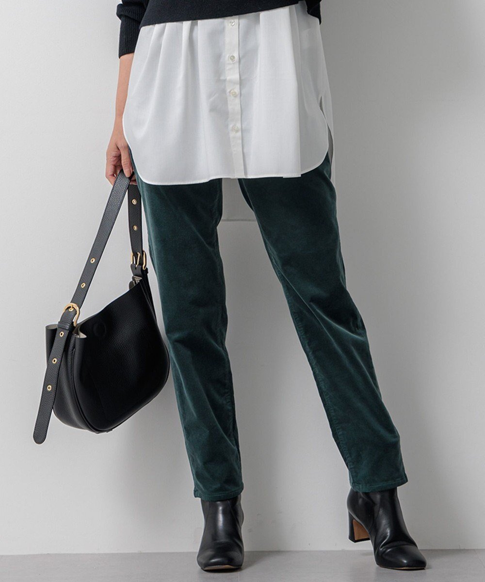 【23区/NIJYUSANKU】の【洗える】23区DENIM ベルベットストレッチ ボーイズ テーパードパンツ インテリア・キッズ・メンズ・レディースファッション・服の通販 founy(ファニー) 　ファッション　Fashion　レディースファッション　Fashion for Women　パンツ　Pants & Trousers　洗える　Machine Washable　シルク　Silk, 100% Silk　スタイリッシュ　Stylish, Fashionable　ストレッチ　Stretch, Stretchy Fabric　スーピマ　Supima, Premium Cotton　定番　Standard, Basic Item　フィット　Fit, Slim Fit　ベルベット　Velvet, Velvety　ボーイズ　Boyish, Boy Style　ワイド　Wide, Wide Fit　A/W・秋冬　Autumn/Winter　冬　Winter / This Winter　2024年　2024　2024-2025秋冬・A/W　Autumn/Winter 2024–25 AW24–25　[WEB限定]ダークグリーン系|ID: prp329100004136094 ipo3291000000033641235