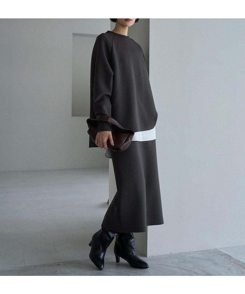 【アンフィーロ 自由区/UNFILO】のBEAUTY FORM JERSEY Iラインスカート インテリア・キッズ・メンズ・レディースファッション・服の通販 founy(ファニー) 　ファッション　Fashion　レディースファッション　Fashion for Women　スカート　Skirts　軽量　Lightweight, Ultra Light　シンプル　Simple, Minimal　ストレッチ　Stretch, Stretchy Fabric　セットアップ　Set-Up, Coordinated Outfit　雑誌　Magazine, Fashion Magazine　フォルム　Silhouette, Form　ポケット　Pocket, Pocket Detail　A/W・秋冬　Autumn/Winter　チャコール|ID: prp329100004141605 ipo3291000000032514561