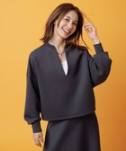 【アンフィーロ 自由区/UNFILO】のBEAUTY FORM JERSEY キーネックプルオーバー チャコール|ID: prp329100004141607 ipo3291000000032409200