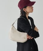 【ラシット/russet】の《Jazz》アシンメトリーワンショルダーバッグ(CE-1435) Ivory|ID:prp329100004149500