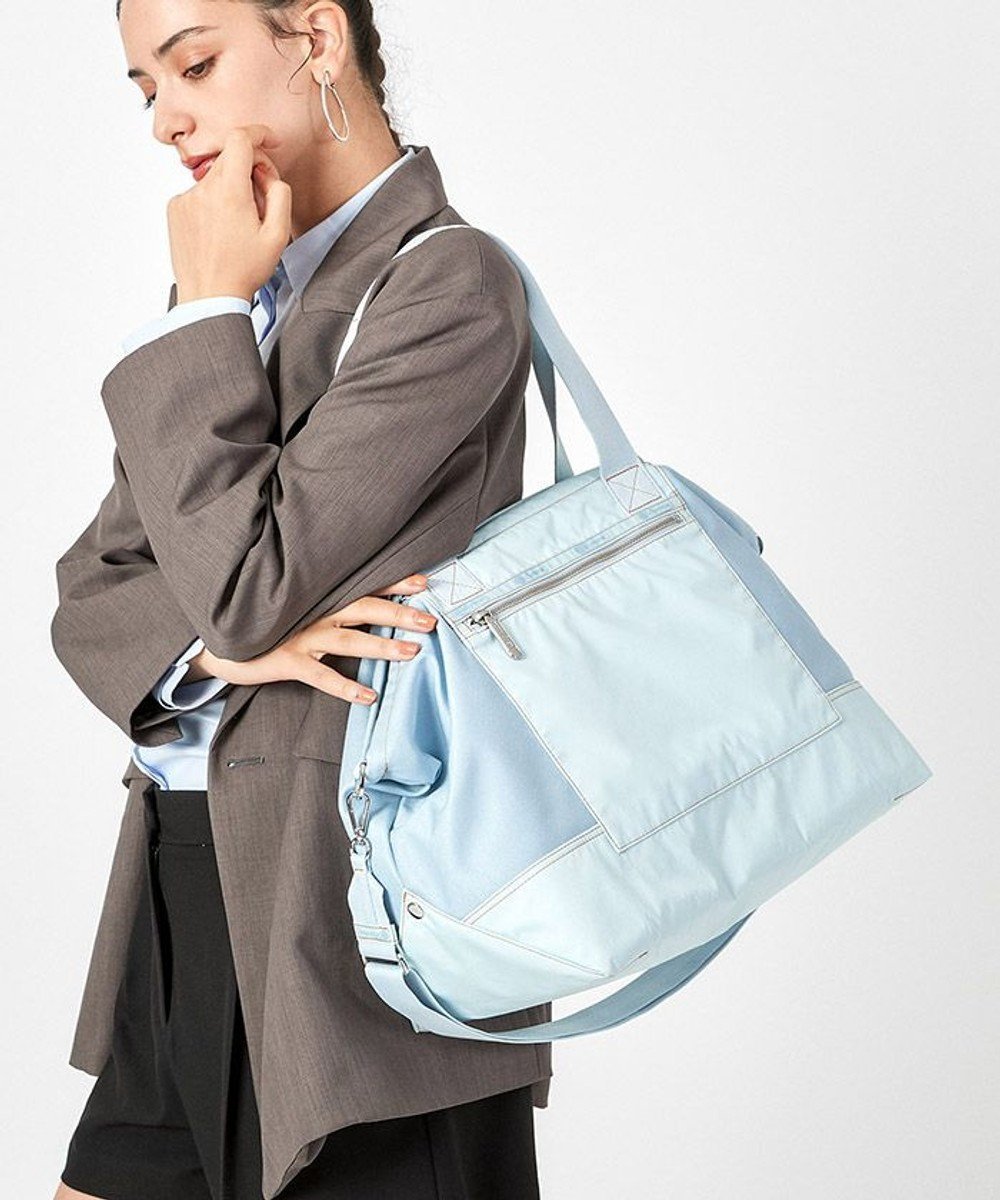 【レスポートサック/LeSportsac】のDENIM E/W TOTE/ライトデニムウォッシュ 人気、トレンドファッション・服の通販 founy(ファニー) 　ファッション　Fashion　レディースファッション　WOMEN　バッグ　Bag　コレクション　Collection　軽量　Lightweight　スポーツ　Sports　デニム　Denim　トラベル　Travel　プリント　Print　ボストン　Boston　ポケット　Pocket　無地　Plain Color　おすすめ　Recommend　旅行　Travel　ビジネス 仕事 通勤　Business　 other-1|ID: prp329100004150574 ipo3291000000028553605