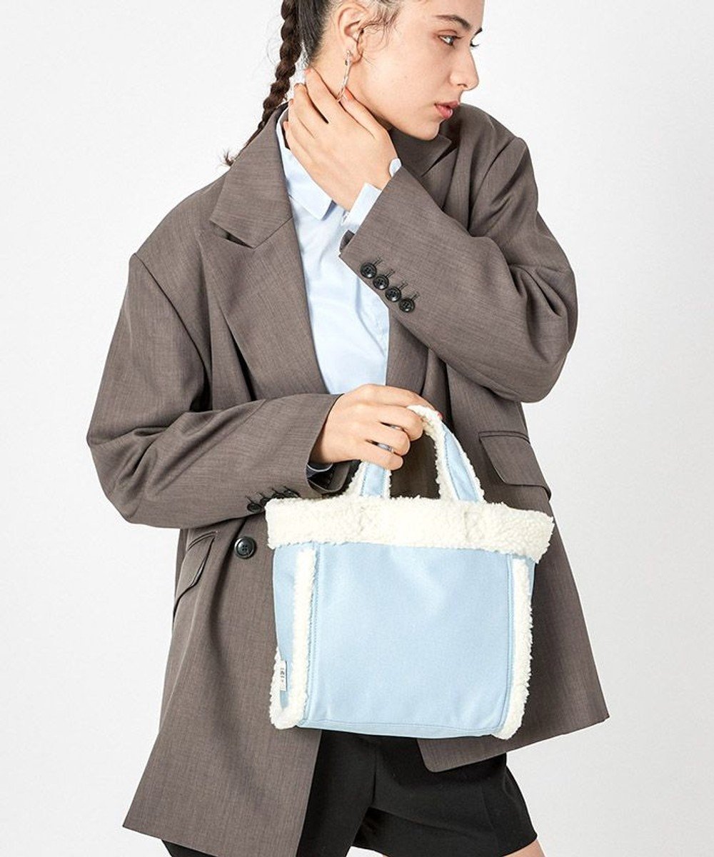 【レスポートサック/LeSportsac】のSMALL TWO WAY DENIM TOTE/ライトデニムウォッシュ/シェルパ 人気、トレンドファッション・服の通販 founy(ファニー) 　ファッション　Fashion　レディースファッション　WOMEN　バッグ　Bag　オレンジ　Orange　コレクション　Collection　軽量　Lightweight　シンプル　Simple　デニム　Denim　プリント　Print　ボックス　Box　ポケット　Pocket　リバーシブル　Reversible　おすすめ　Recommend　ビジネス 仕事 通勤　Business　 other-1|ID: prp329100004150735 ipo3291000000028554357