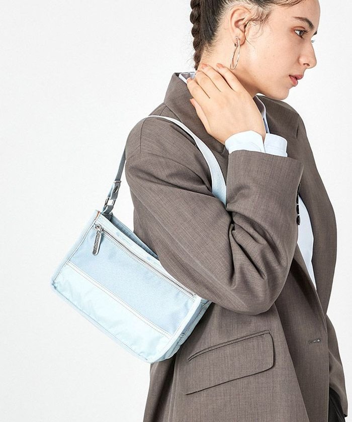 【レスポートサック/LeSportsac】のSM ZIP SHOULDER BAG/ライトデニムウォッシュ インテリア・キッズ・メンズ・レディースファッション・服の通販 founy(ファニー) https://founy.com/ ファッション Fashion レディースファッション WOMEN アウトドア Outdoor コレクション Collection 軽量 Lightweight スクエア Square スマート Smart 財布 Wallet デニム Denim フォルム Form プリント Print ポケット Pocket ポシェット Pochette ポーチ Pouch 無地 Plain Color おすすめ Recommend 旅行 Travel ギフト プレゼント Gift Present |ID: prp329100004150744 ipo3291000000028554375