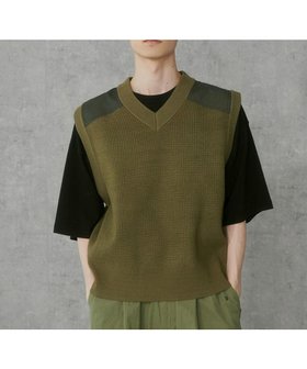 【ウィゴー/WEGO / MEN】 Vネックニットベスト人気、トレンドファッション・服の通販 founy(ファニー) ファッション Fashion メンズファッション MEN トップス・カットソー Tops/Tshirt/Men ニット Knit Tops ベスト/ジレ Gilets/Vests 秋 Autumn/Fall カーゴパンツ Cargo Pants スマホ Smartphone ハーフ Half ベスト Vest ミリタリー Military リップ Lip 冬 Winter A/W・秋冬 Aw・Autumn/Winter・Fw・Fall-Winter NEW・新作・新着・新入荷 New Arrivals |ID:prp329100004154469