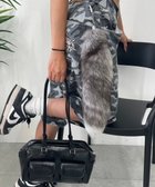 【ウィゴー/WEGO】のBIGファーしっぽキーホルダー 人気、トレンドファッション・服の通販 founy(ファニー) ファッション Fashion レディースファッション WOMEN 財布 Wallets おすすめ Recommend キーホルダー Key Ring スマホ Smartphone フープ Hoop ワンポイント One Point 財布 Wallet thumbnail 柄1|ID: prp329100004161259 ipo3291000000028723778