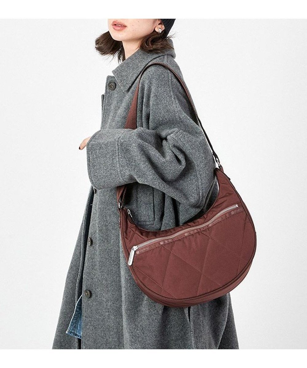 【レスポートサック/LeSportsac】のQUILT MD HOBO/チョコレートブラウンキルト 人気、トレンドファッション・服の通販 founy(ファニー) 　ファッション　Fashion　レディースファッション　WOMEN　キルティング　Quilting　軽量　Lightweight　ショルダー　Shoulder　シルバー　Silver　財布　Wallet　ハーフ　Half　フォーマル　Formal　プリント　Print　ポケット　Pocket　モダン　Modern　ラグジュアリー　Luxury　ラップ　Wrap　NEW・新作・新着・新入荷　New Arrivals　おすすめ　Recommend　旅行　Travel　エレガント 上品　Elegant　ビジネス 仕事 通勤　Business　 other-1|ID: prp329100004167299 ipo3291000000028814558