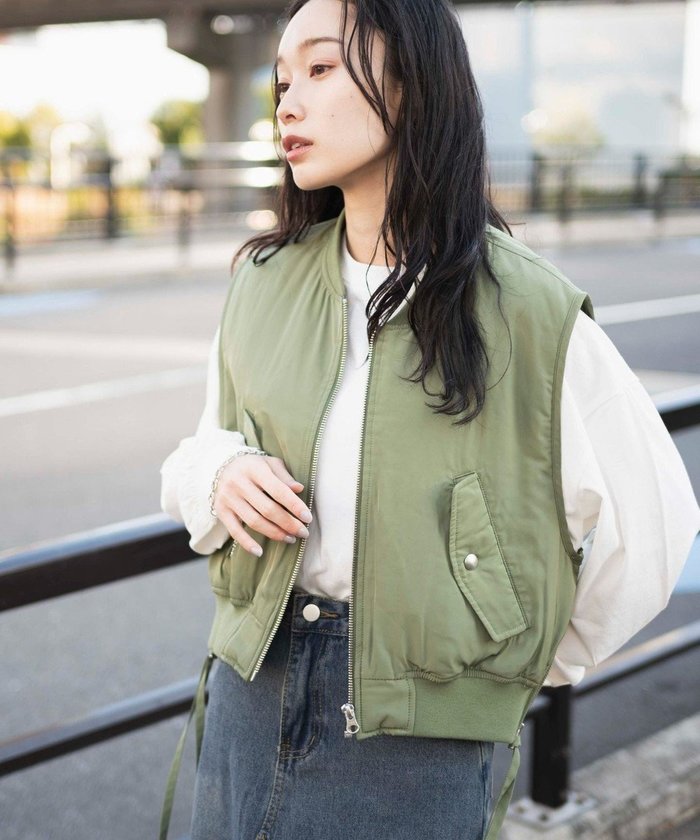 【ウィゴー/WEGO】のショートMA-1ベスト インテリア・キッズ・メンズ・レディースファッション・服の通販 founy(ファニー) https://founy.com/ ファッション Fashion レディースファッション WOMEN アウター Coat Outerwear ジャケット Jackets MA-1 MA-1 NEW・新作・新着・新入荷 New Arrivals S/S・春夏 Ss・Spring/Summer おすすめ Recommend コンパクト Compact ショート Short ジャケット Jacket スマホ Smartphone ダウン Down トレンド Trend ベスト Vest ミリタリー Military 夏 Summer 春 Spring |ID: prp329100004171645 ipo3291000000028871333