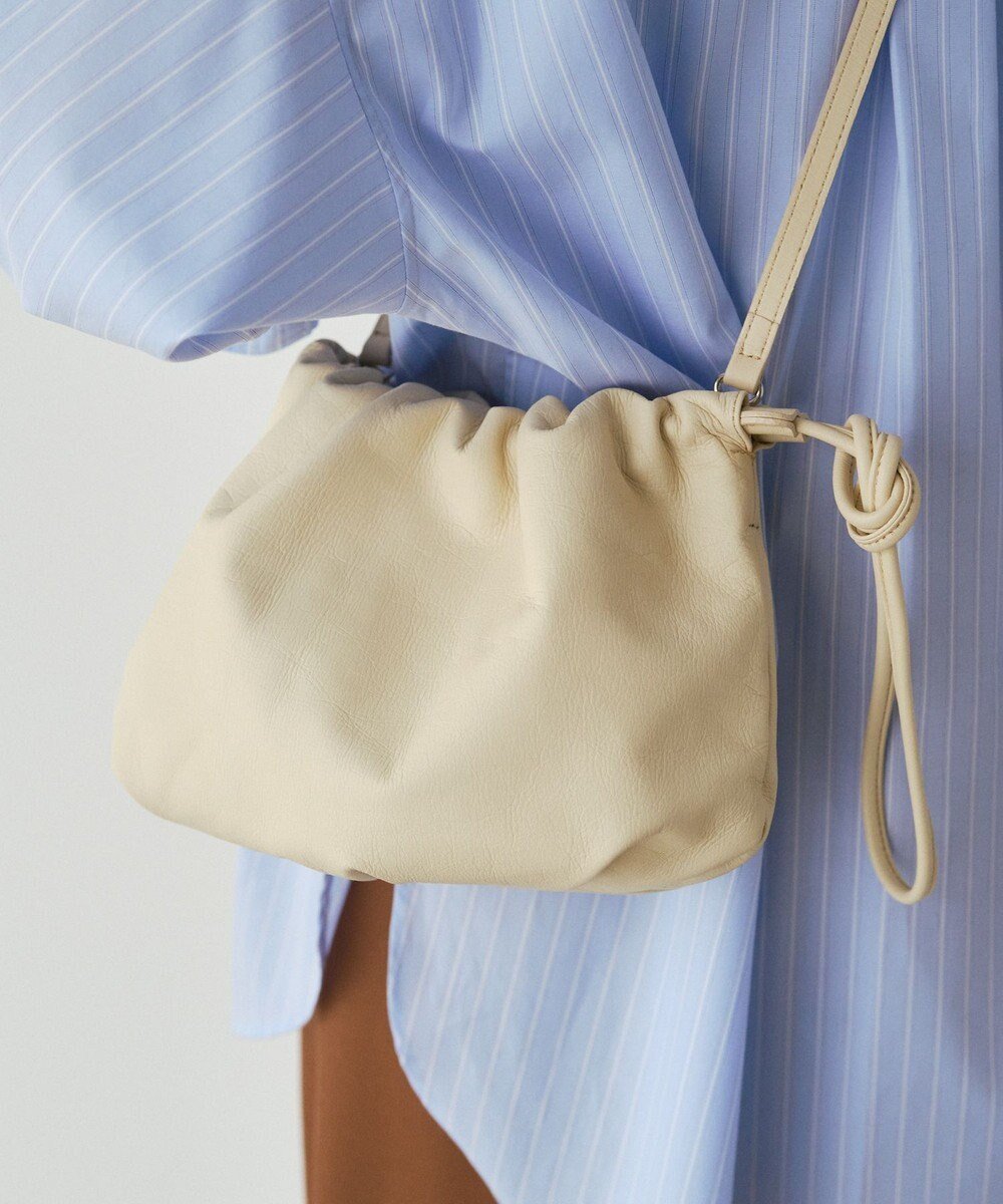 【ラシット/russet】の《chi企画》4way巾着ショルダーバッグ(CE-1454) インテリア・キッズ・メンズ・レディースファッション・服の通販 founy(ファニー) 　雑誌掲載アイテム　Magazine Picks & Fashion Features　ファッション雑誌　Fashion Magazines　ストーリィ　STORY　ヴェリィ　VERY　ジゼル　GISELe　ファッション　Fashion　レディースファッション　Fashion for Women　クラッチ　Clutch, Clutch Bag　コンパクト　Compact, Small Size　傘　Umbrella, Parasol　巾着　Drawstring Bag, Kinchaku　軽量　Lightweight, Ultra Light　3月号　March Issue　ショルダー　Shoulder, Shoulder Strap　シンプル　Simple, Minimal　スタイリッシュ　Stylish, Fashionable　雑誌　Magazine, Fashion Magazine　トレンド　Trend, Trending Now　定番　Standard, Basic Item　2月号　February Issue, Feb. Edition　ポケット　Pocket, Pocket Detail　ポーチ　Pouch, Small Case　再入荷　Restock / Back in Stock　新作・新入荷　New Arrivals / New In　おすすめ　Recommended / Our Picks　日本製　Made In Japan　【新色】CreamBE|ID: prp329100004195851 ipo3291000000033054129