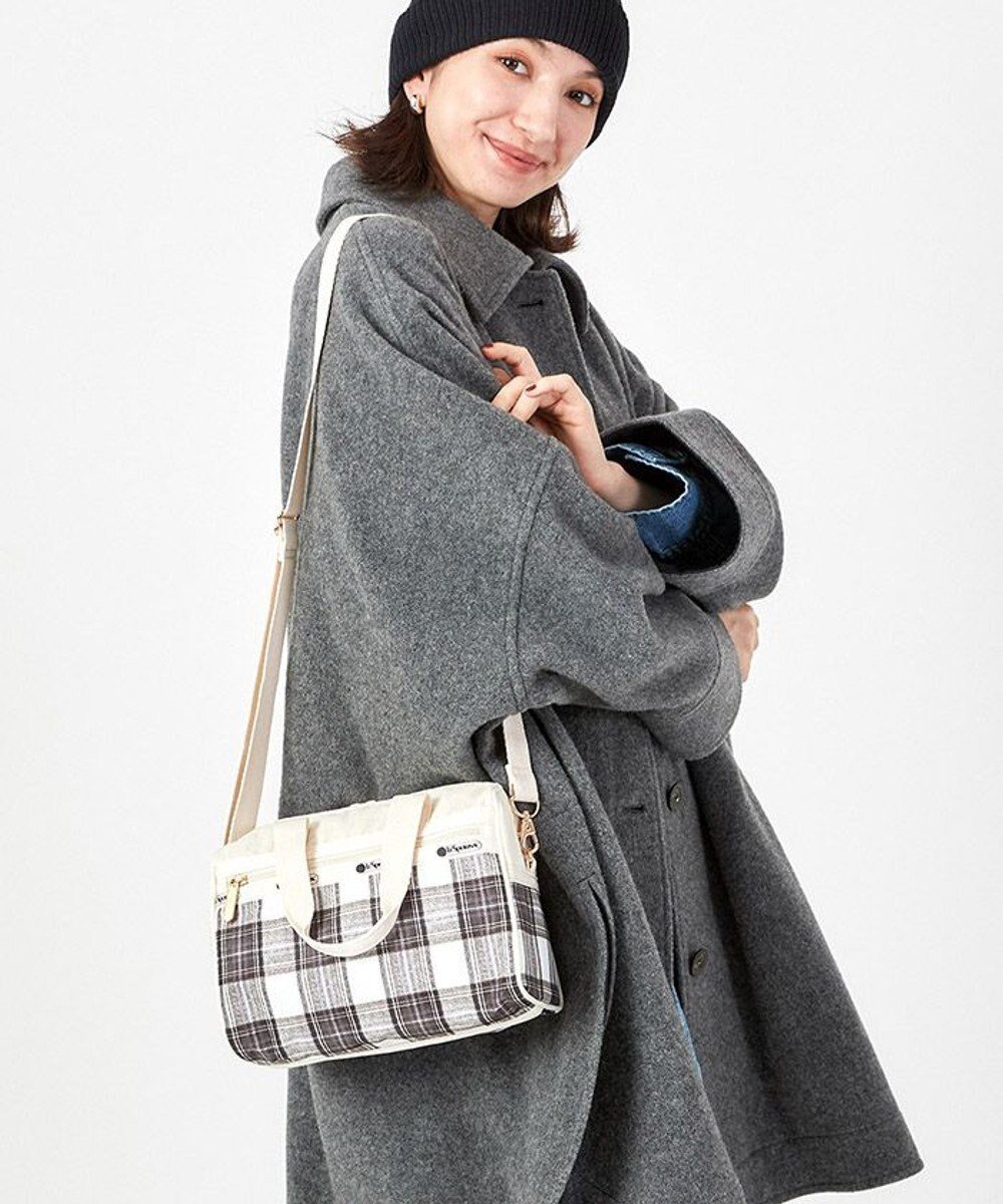 【レスポートサック/LeSportsac】のEVERYDAY SM SATCHEL/クラシックタータンコーデュロイ 人気、トレンドファッション・服の通販 founy(ファニー) 　ファッション　Fashion　レディースファッション　WOMEN　アウトドア　Outdoor　コンパクト　Compact　コーデュロイ　Corduroy　財布　Wallet　ハンドバッグ　Handbag　ボストンバッグ　Boston Bag　ポケット　Pocket　無地　Plain Color　リアル　Real　おすすめ　Recommend　旅行　Travel　ビジネス 仕事 通勤　Business　 other-1|ID: prp329100004195853 ipo3291000000029064771