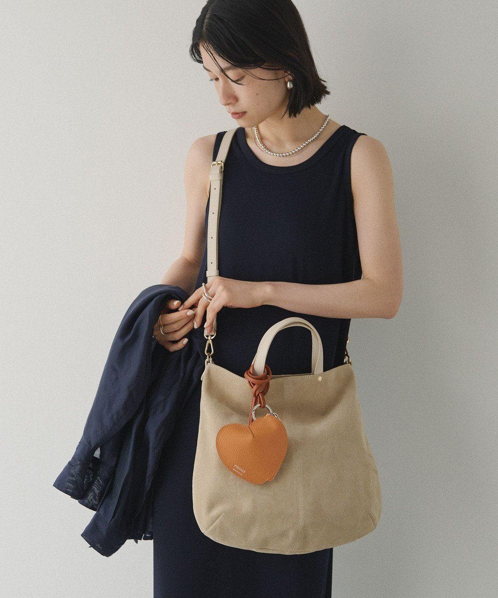 【ラシット/russet】の《WEB限定》ハートチャーム(CE-1473-WEB) インテリア・キッズ・メンズ・レディースファッション・服の通販 founy(ファニー) 　ファッション　Fashion　レディースファッション　Ladies' Fashion Online　財布　Wallets　おすすめ　Recommend　ショルダー　Shoulder　チャーム　Charm　ポーチ　Pouch　モチーフ　Motif　リップ　Lip　再入荷　Restock/Back In Stock/Re Arrival　日本製　Made In Japan　財布　Wallet　【新色】Orange/CA|ID: prp329100004199877 ipo3291000000032380963